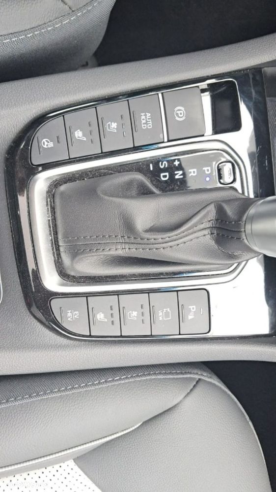 Hyundai IONIQ - 24
