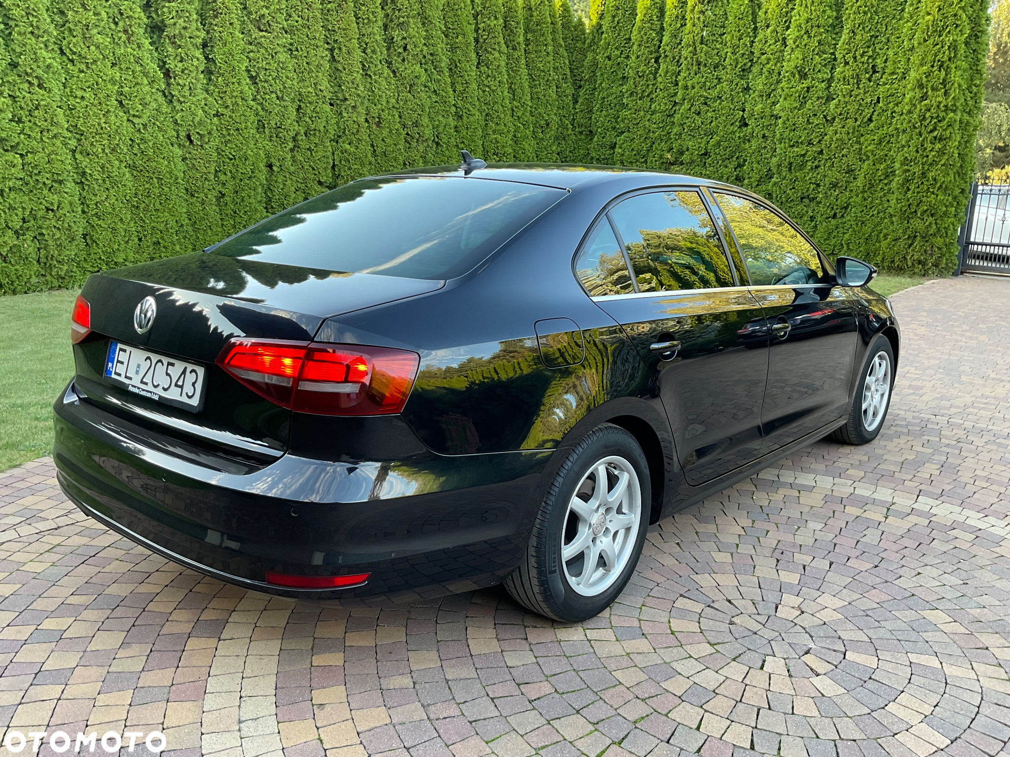 Volkswagen Jetta - 5