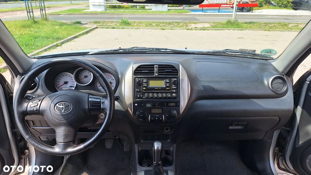 Toyota RAV4 2.0 VVT-i 4x4 - 16