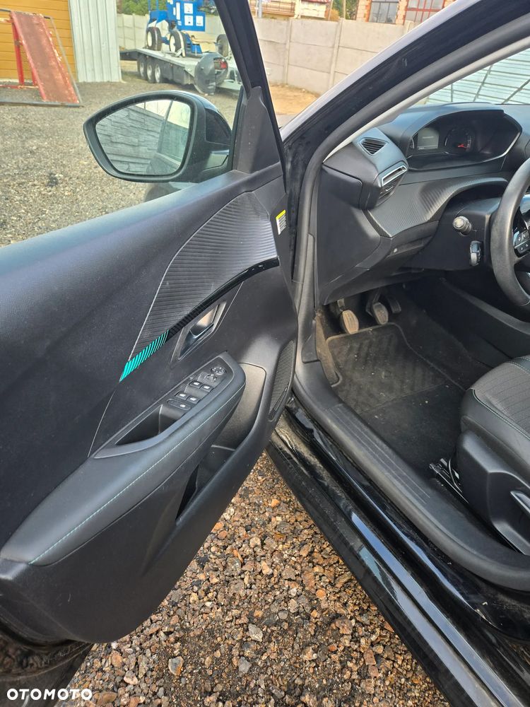 Peugeot 208 PureTech 100 Allure - 11