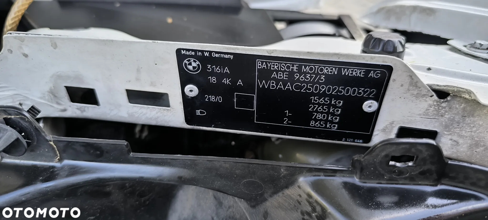 BMW Seria 3 - 32
