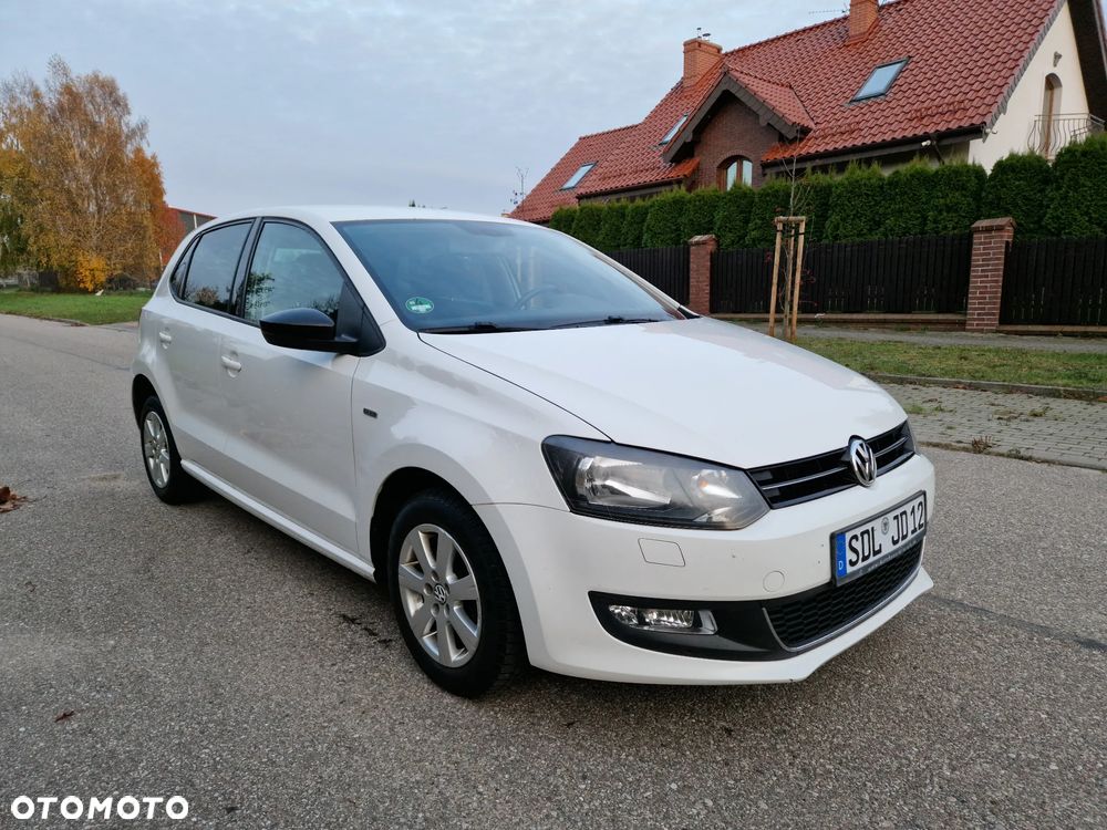 Volkswagen Polo 1.2 TSI MATCH - 40