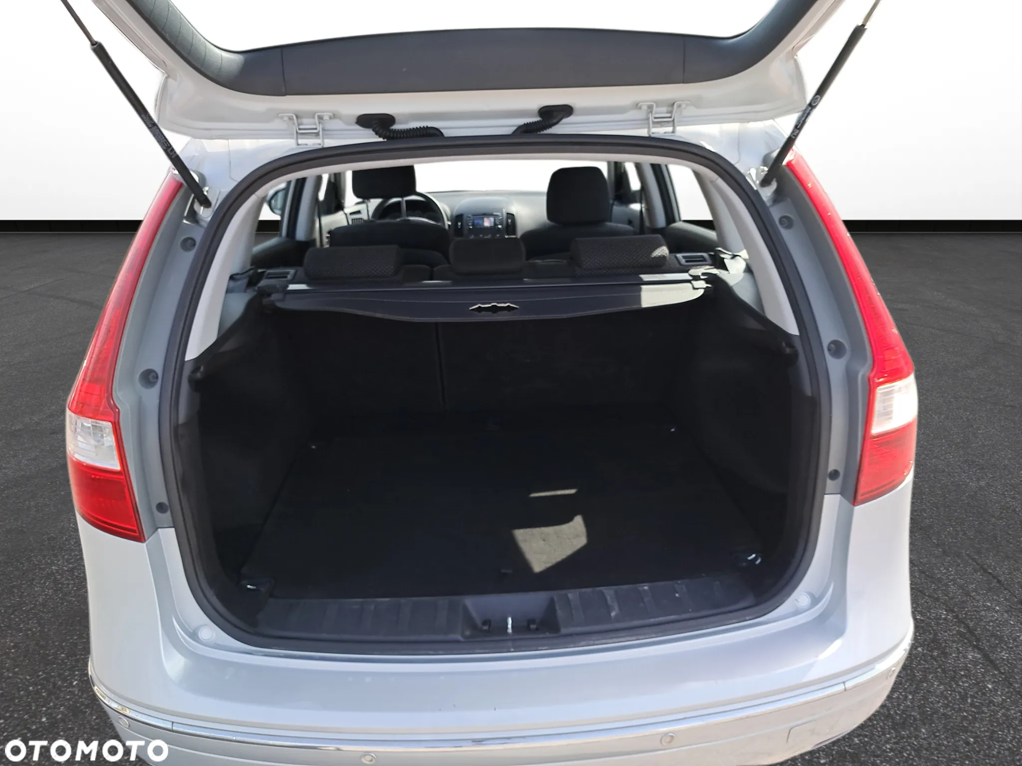 Hyundai i30 i30cw 1.4 Classic - 11