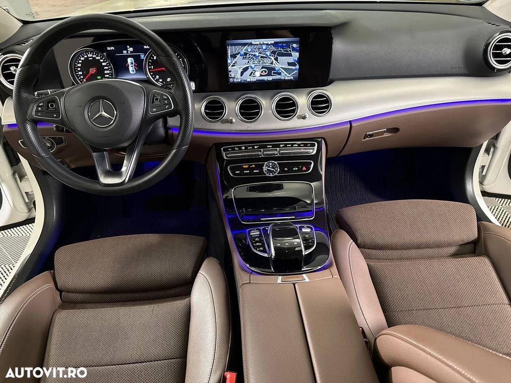 Mercedes-Benz E - 10