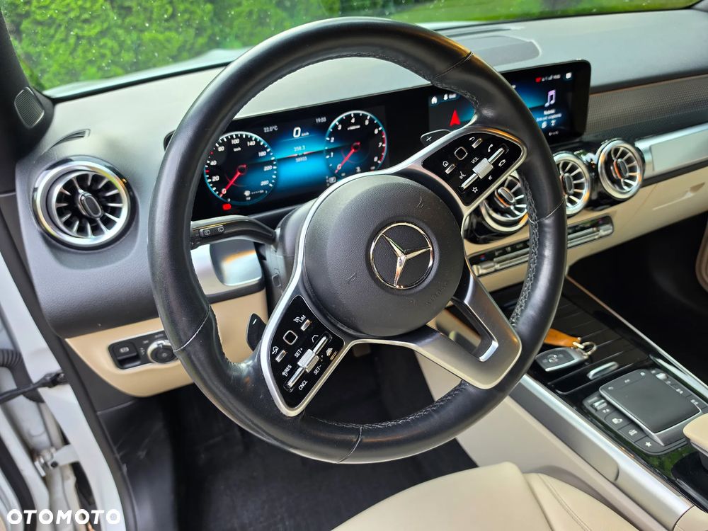 Mercedes-Benz GLB 200 Progressive 7G-DCT - 12