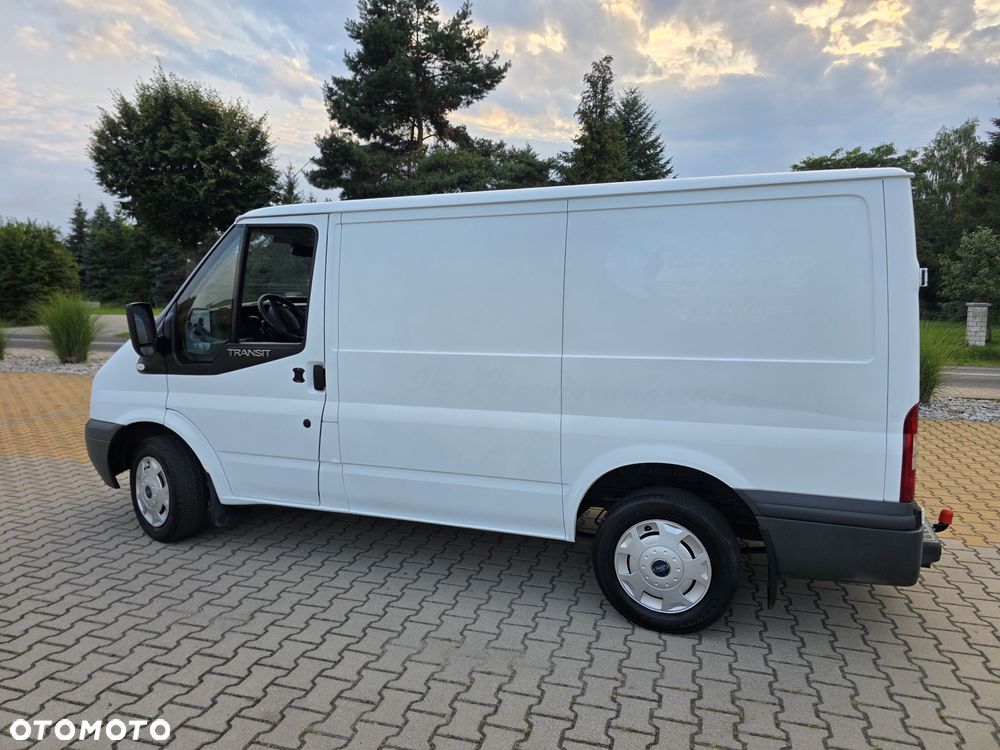 Ford Transit - 8