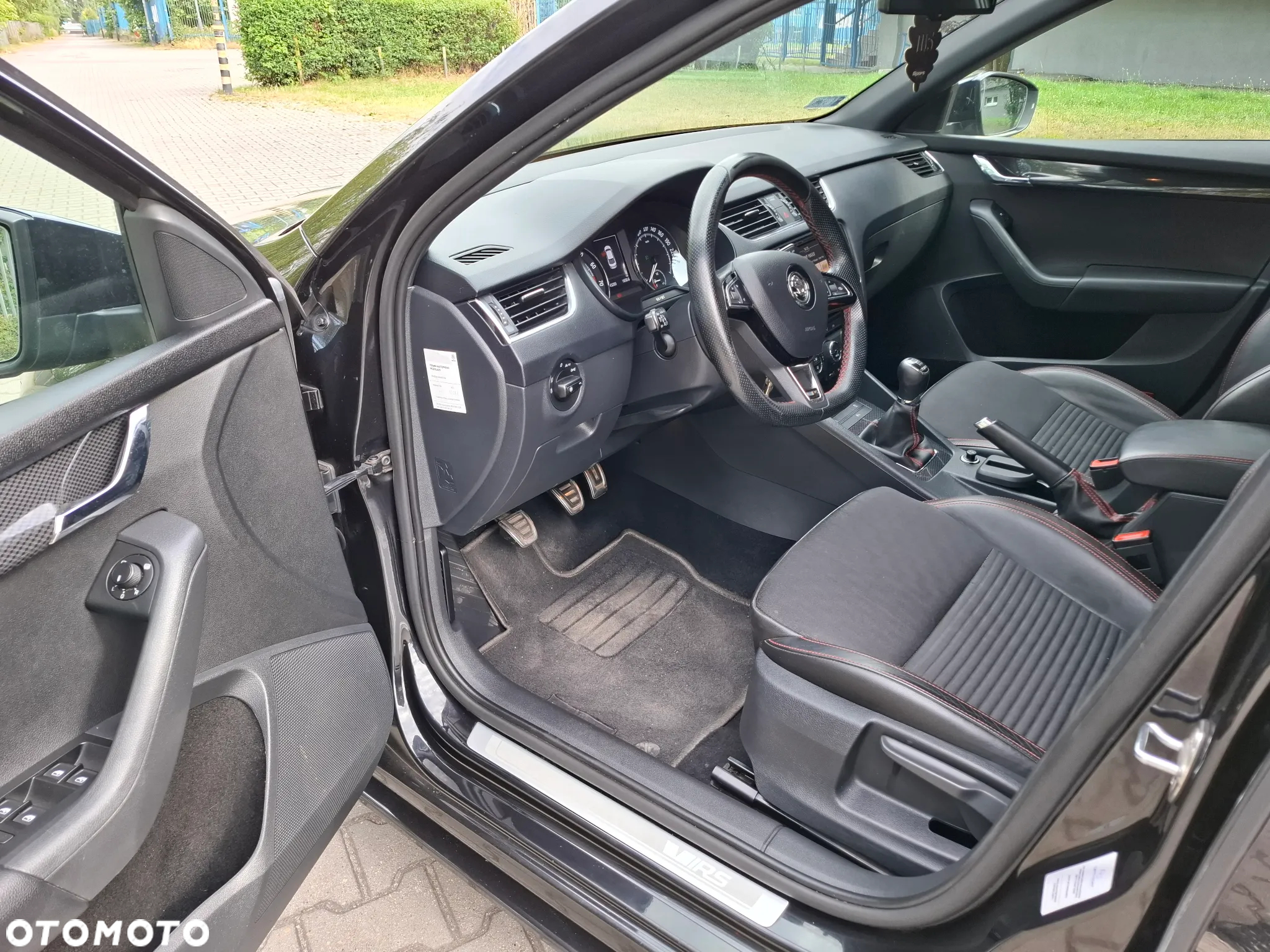 Skoda Octavia 2.0 TSI RS - 5