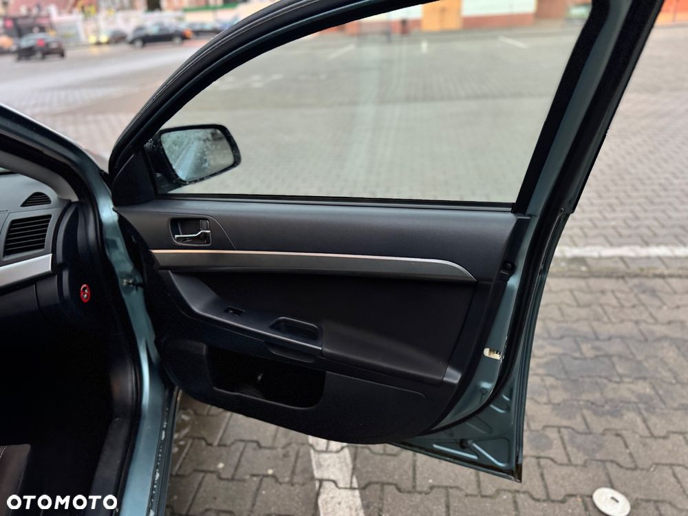 Mitsubishi Lancer 1.8 CVT Invite - 26