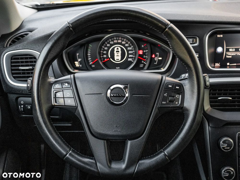 Volvo V40 D2 Drive-E Momentum - 17