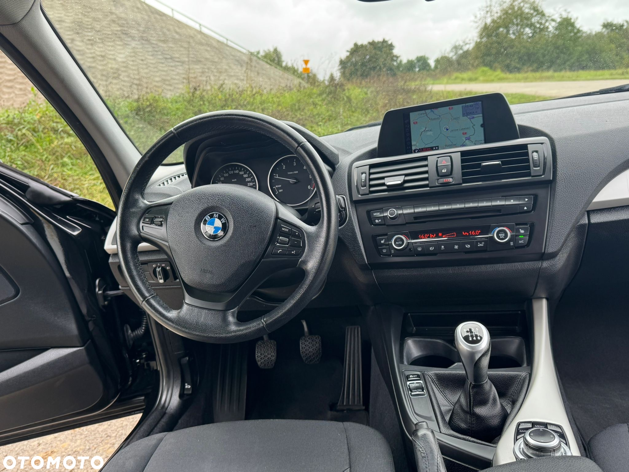 BMW Seria 1 116d Sport Line - 37