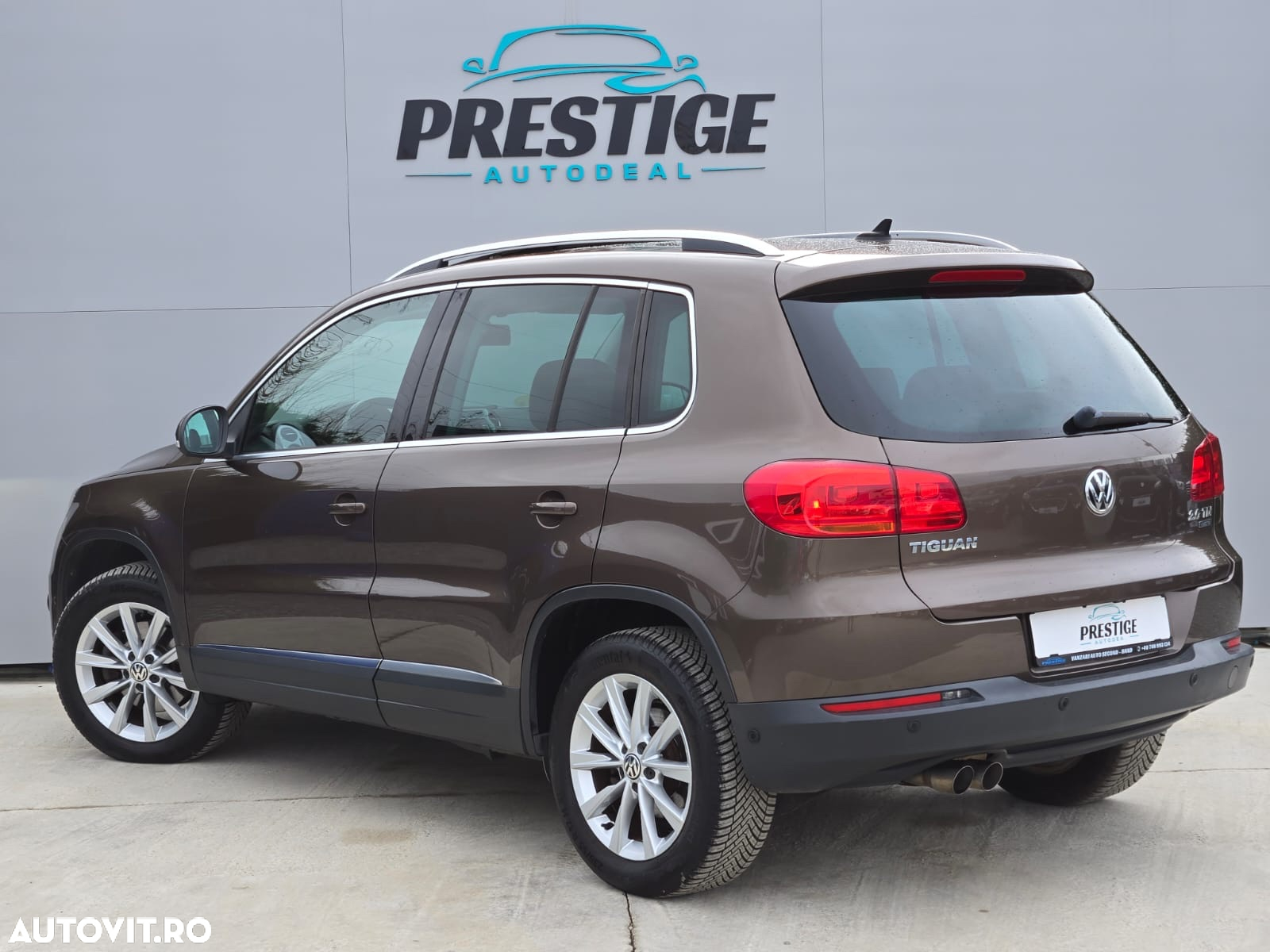 Volkswagen Tiguan 2.0 TDI DPF 4Motion BlueMotion Technology DSG Exclusive - 5