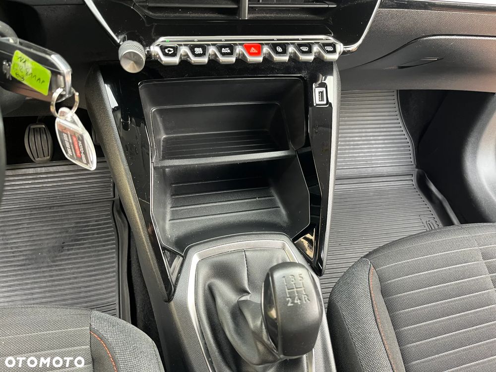 Peugeot 208 1.2 PureTech Active Pack S&S - 11