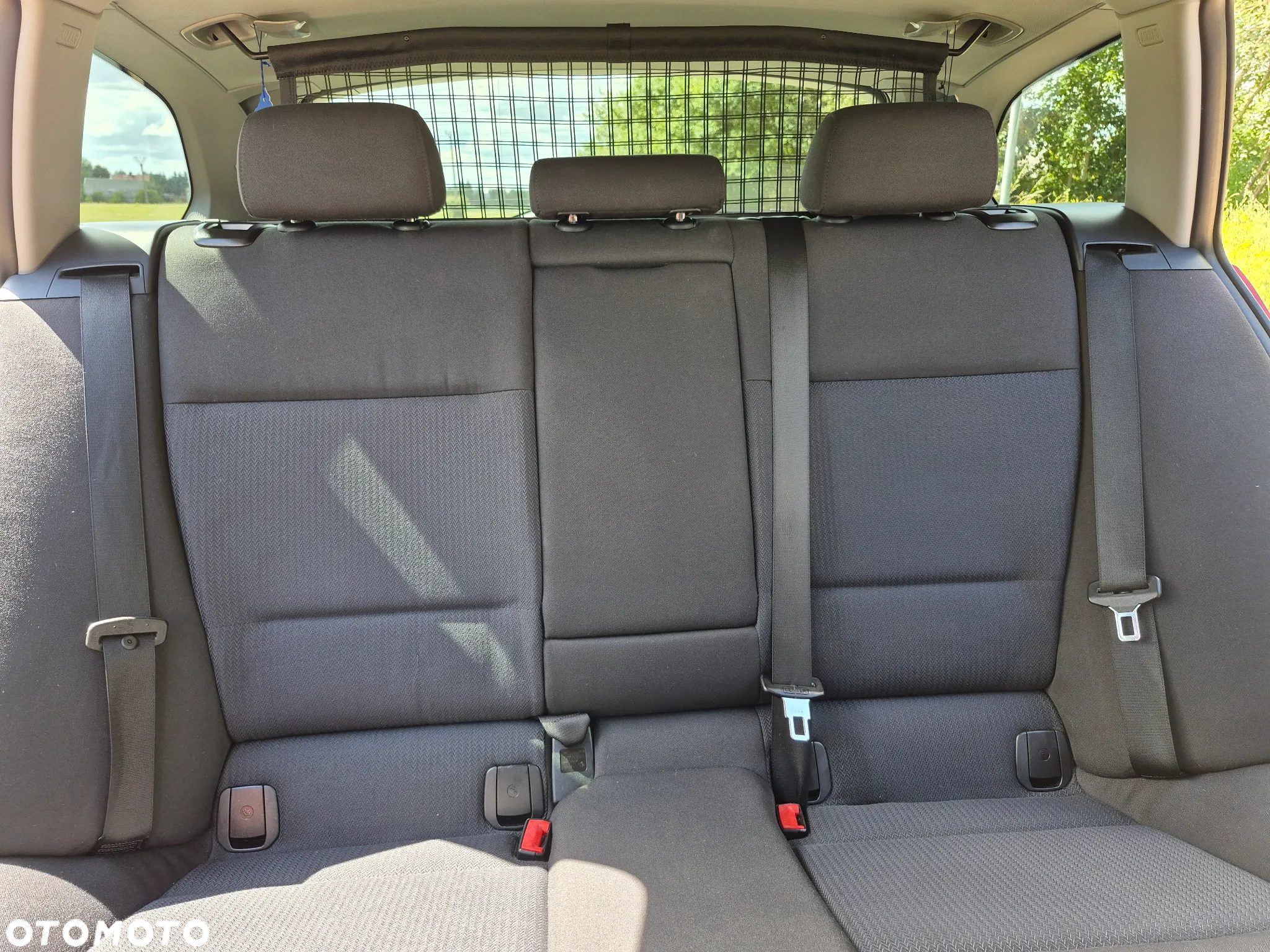 BMW Seria 3 318i Touring - 15