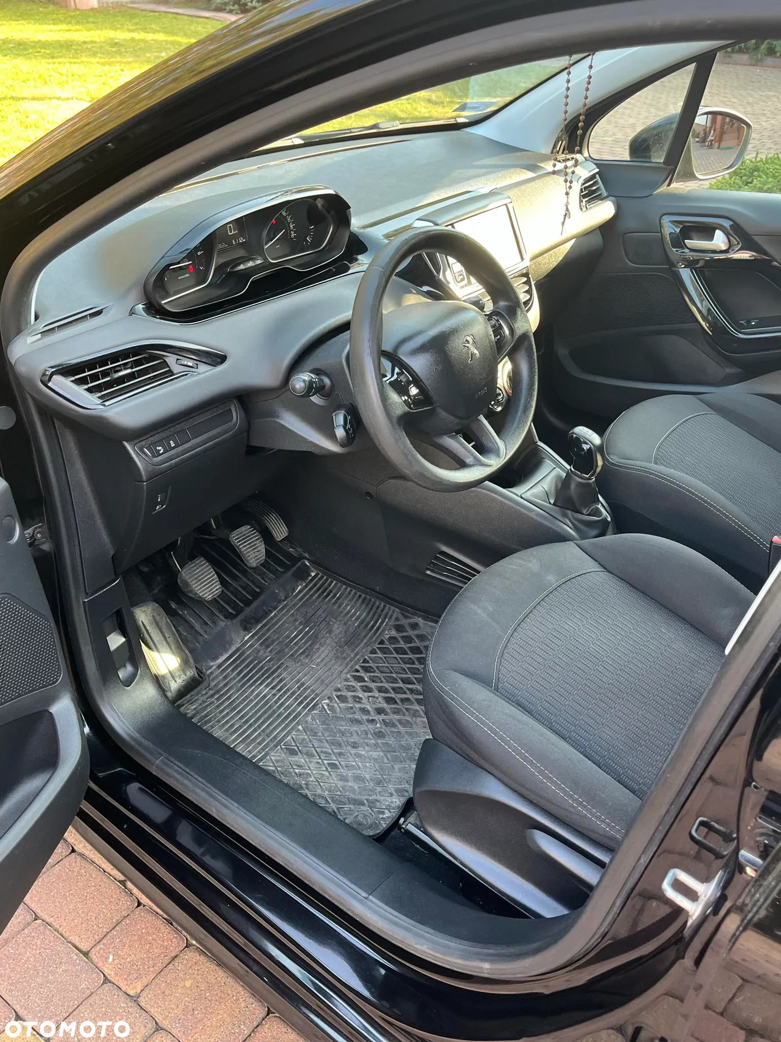 Peugeot 208 1.2 PureTech Active - 5