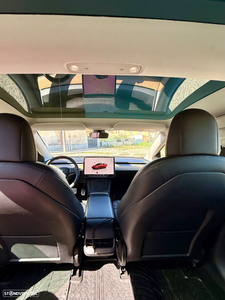 Tesla Model 3 RWD - 8