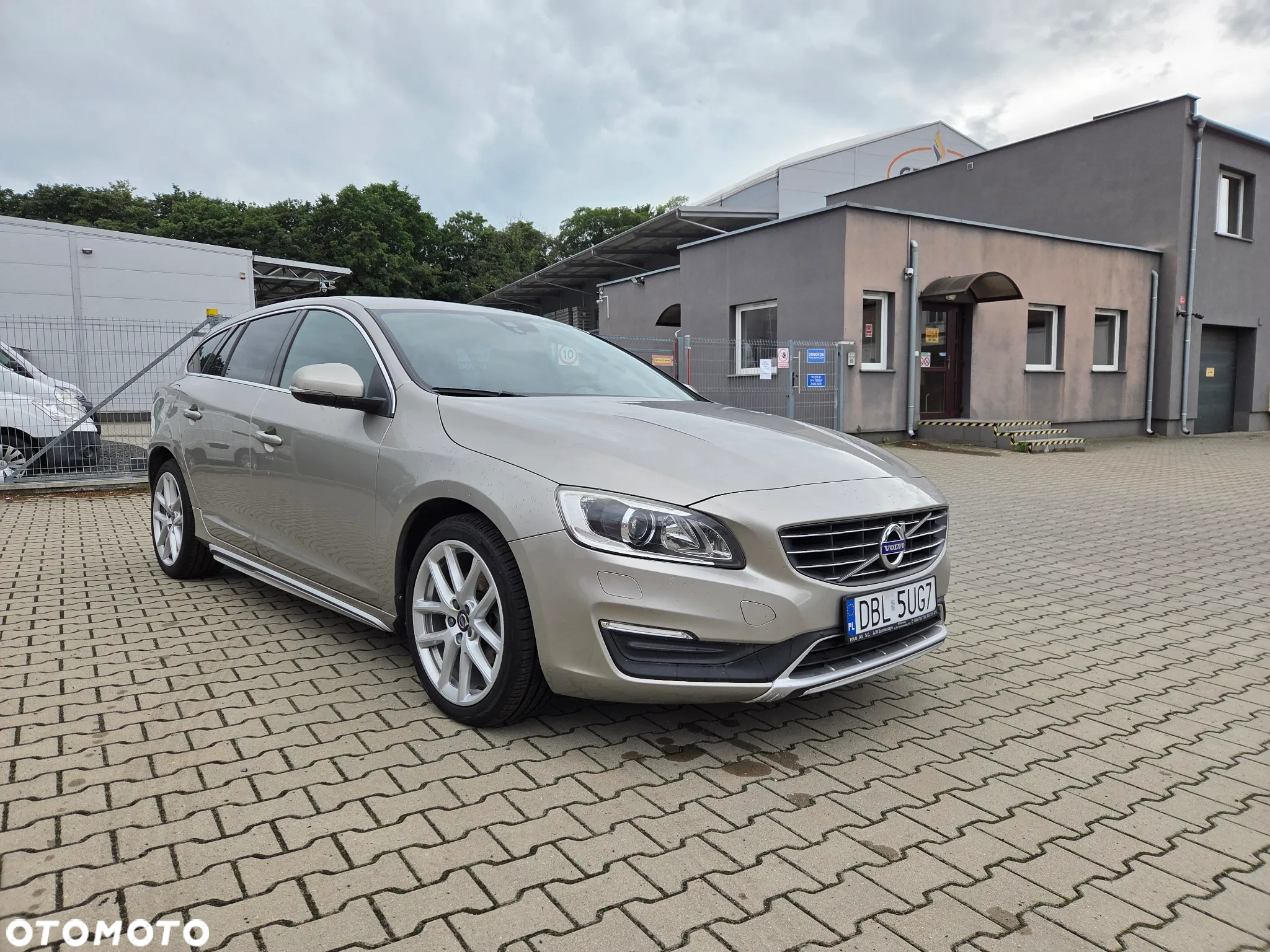 Volvo V60 D3 Momentum - 8