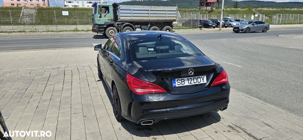 Mercedes-Benz CLA 180 7G-DCT AMG Line - 4