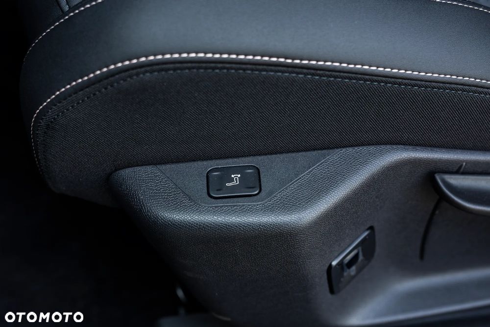 Peugeot 3008 Hybrid 145 e-DSC6 Allure - 14