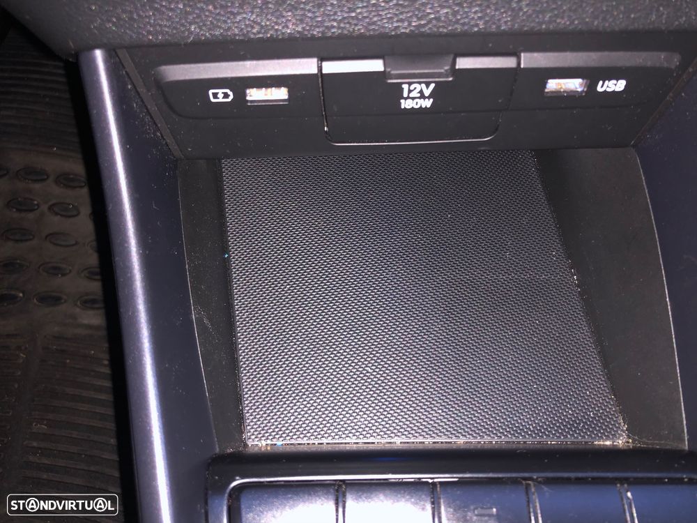 Hyundai Bayon 1.0 T-GDi Premium DCT - 41
