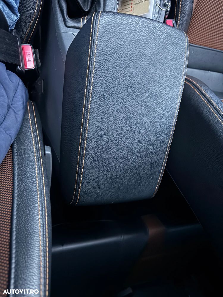 Ford Ranger 3.2 Duratorq 200 CP 4x4 Cabina Dubla Wildtrack Aut. - 24