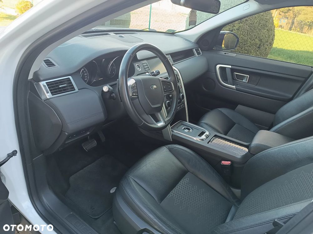 Land Rover Discovery Sport 2.0 D180 R-Dynamic HSE - 11