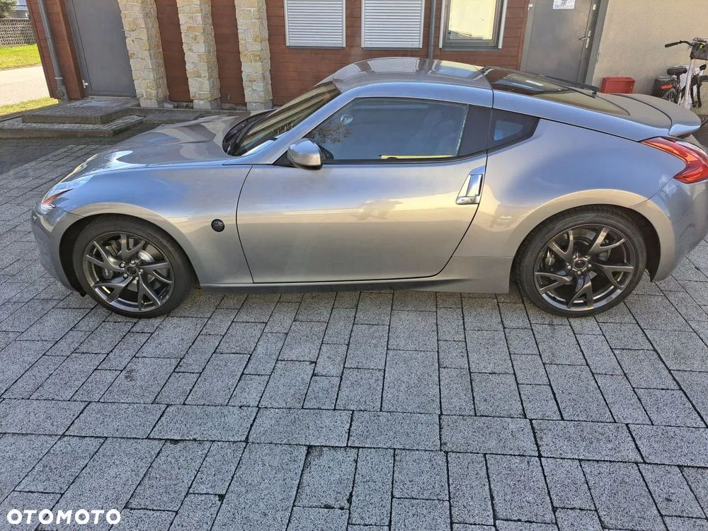 Nissan 370 Z 3.7 V6 Platinum EU6 - 7