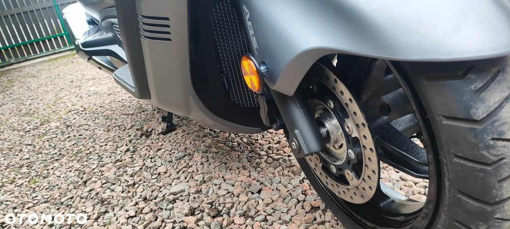 Suzuki Burgman - 11
