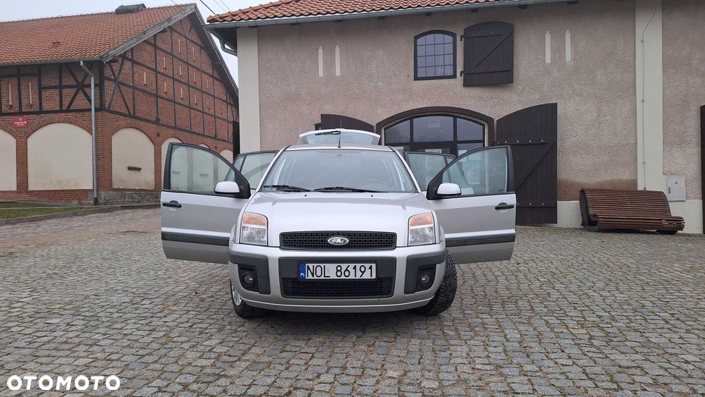Ford Fusion - 3