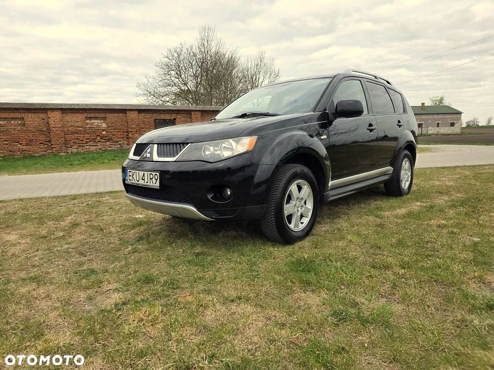 Mitsubishi Outlander 2.4 Intense - 11