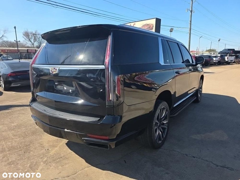 Cadillac Escalade - 5