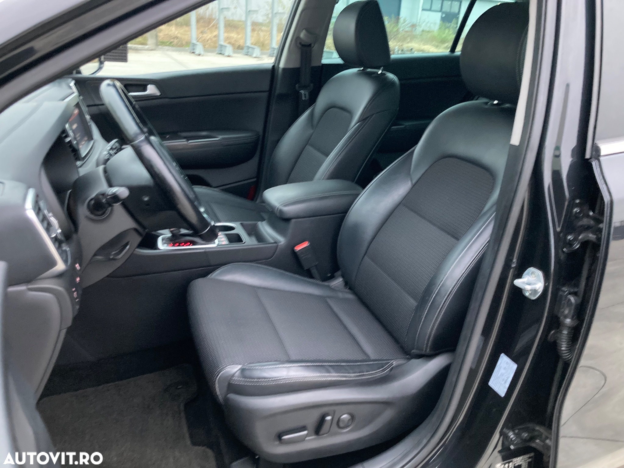 Kia Sportage 2,0 CRDI AWD Aut. Platinum - 11