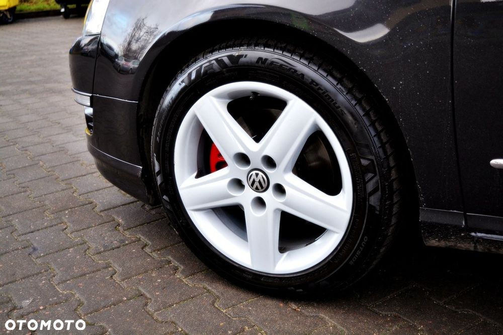 Volkswagen Passat 2.0 TDI DPF Highline - 12