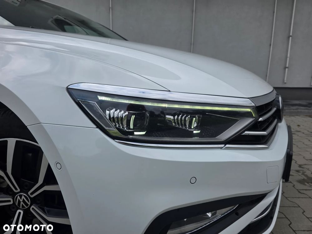 Volkswagen Passat 1.5 TSI EVO Elegance - 4