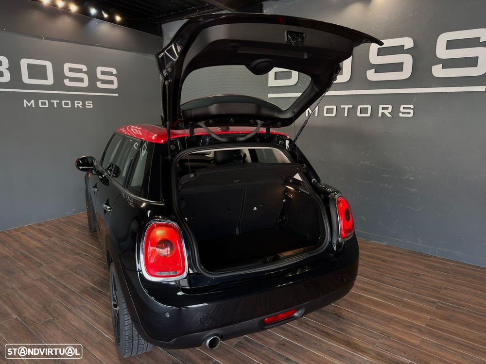MINI 5 Portas Cooper D - 11