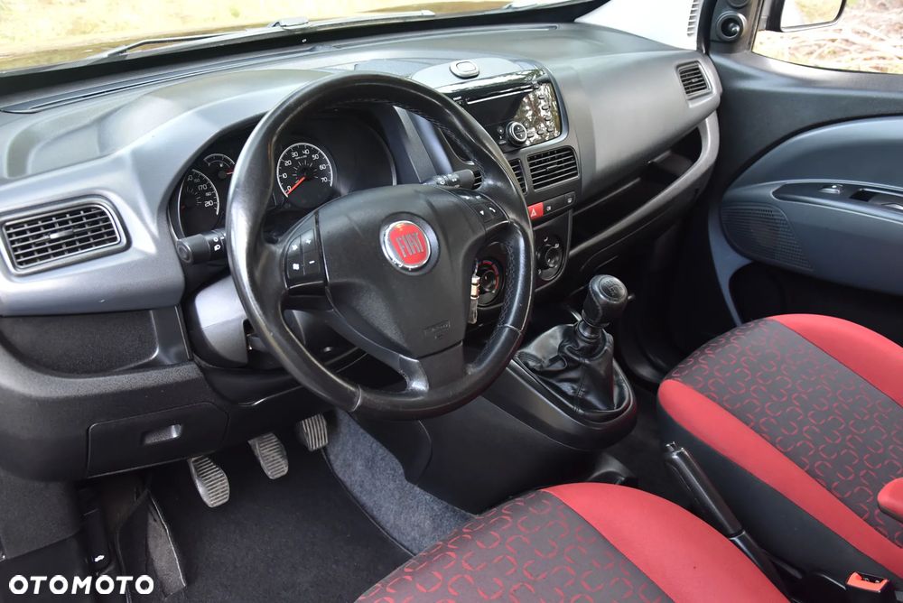 Fiat Doblo - 32