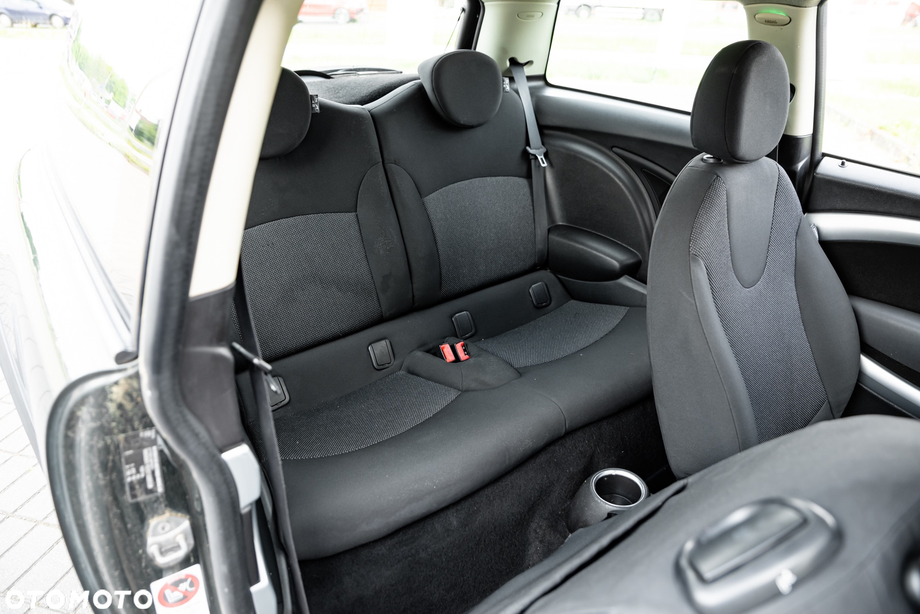MINI ONE Standard - 31