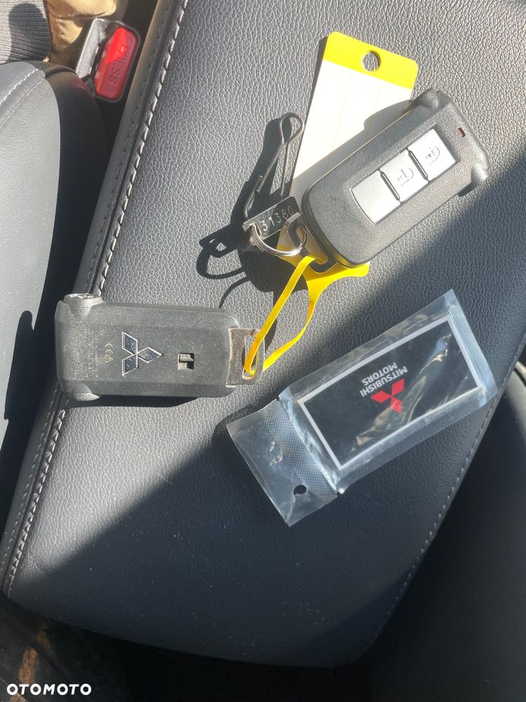 Mitsubishi Eclipse Cross 4WD Top - 17