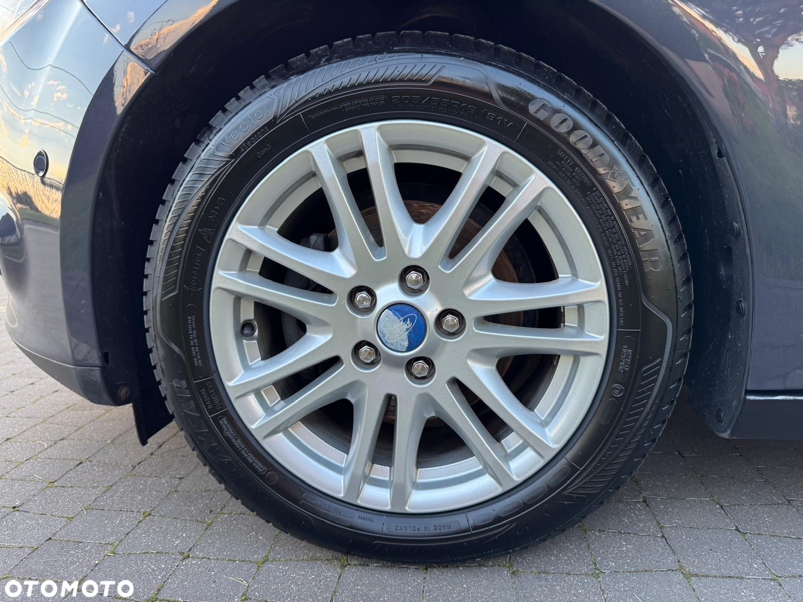 Ford Focus 1.6 TDCi DPF Champions Edition - 39