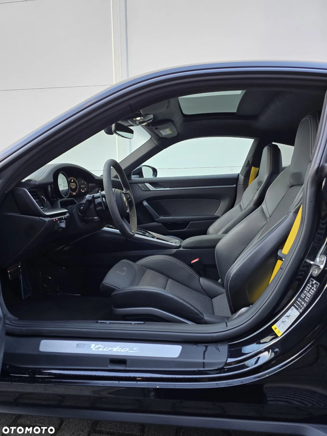 Porsche 911 Turbo S - 31