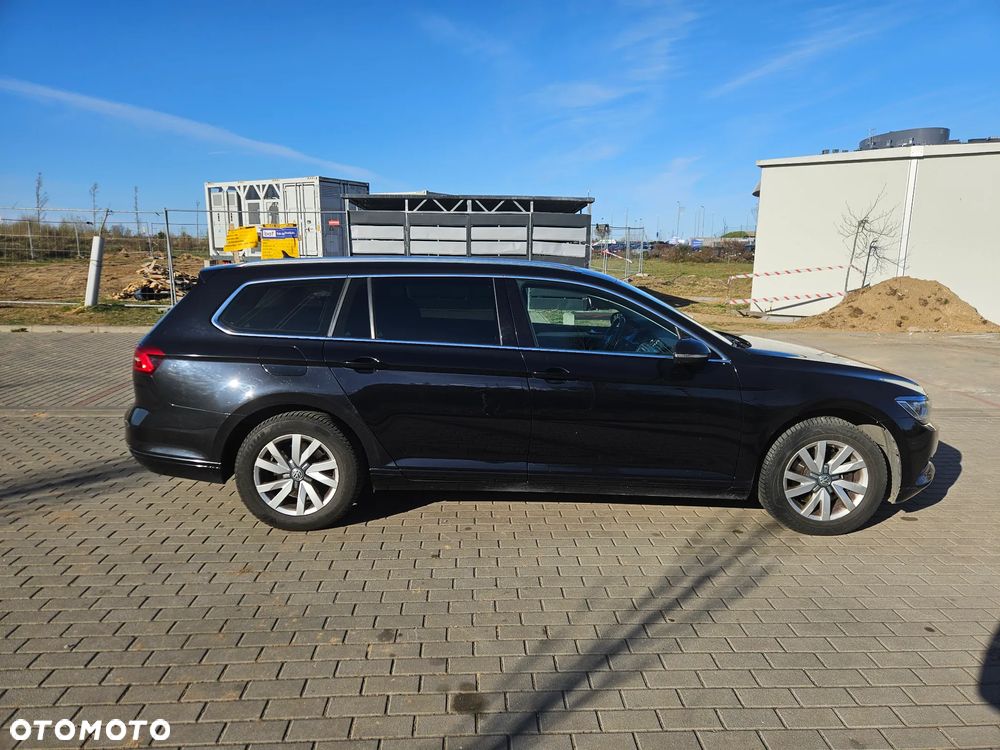 Volkswagen Passat 2.0 TDI (BlueMotion Technology) Comfortline - 6
