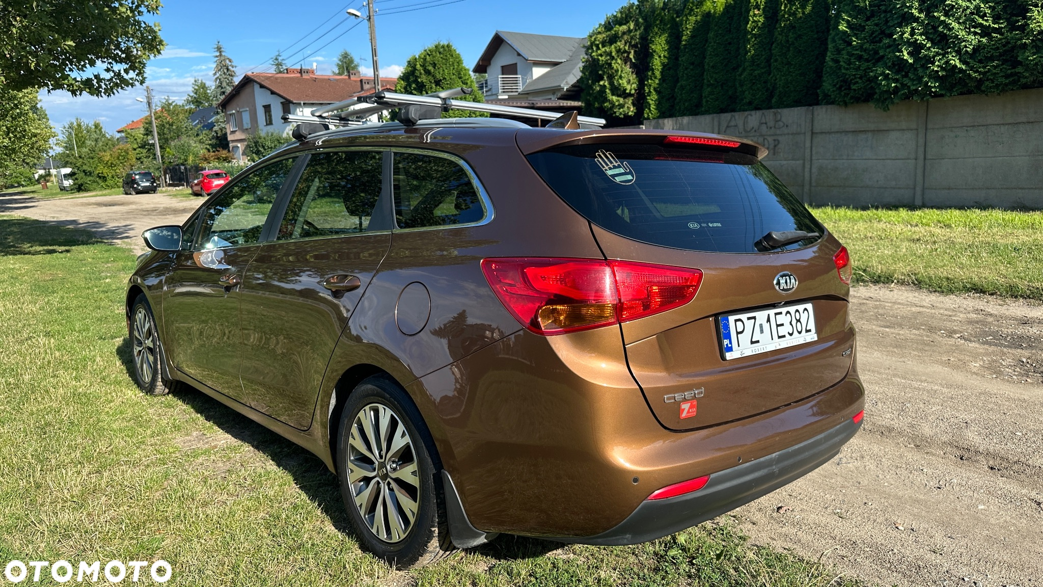 Kia Ceed - 25