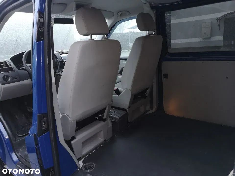 Volkswagen Transporter T5 - 6