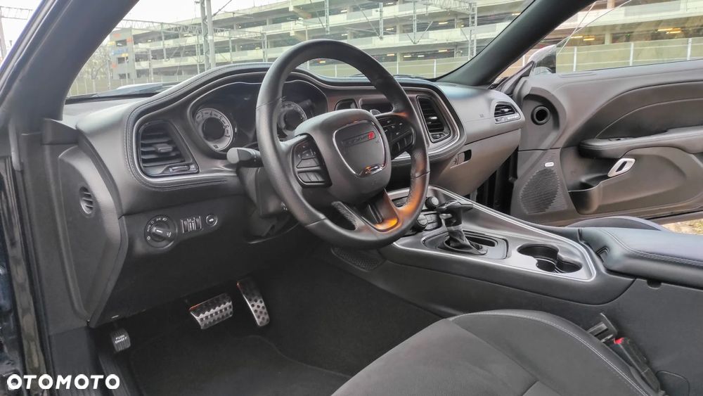 Dodge Challenger 6.4 Scat Pack - 20