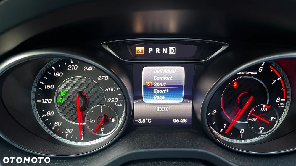 Mercedes-Benz CLA - 35