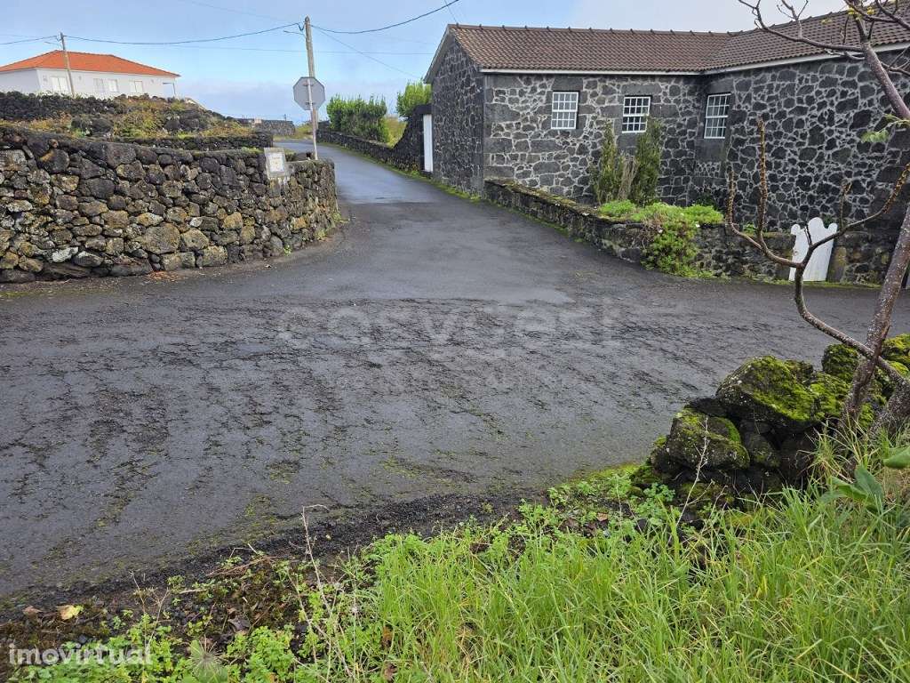 Terreno com Potencial de Construção - Calhau da Piedade, Lajes do Pico - Grande imagem: 2/14