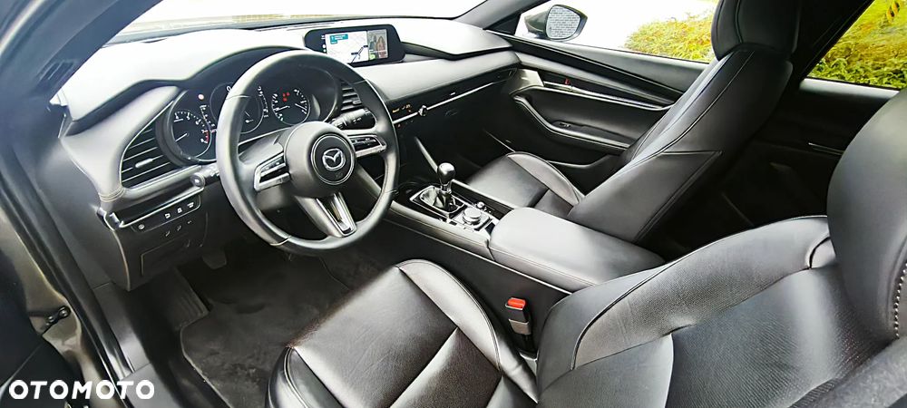 Mazda 3 - 8
