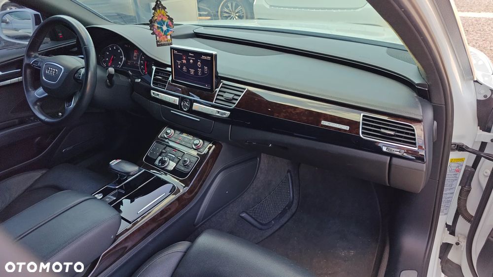 Audi A8 L 55 TFSI quattro tiptronic - 12