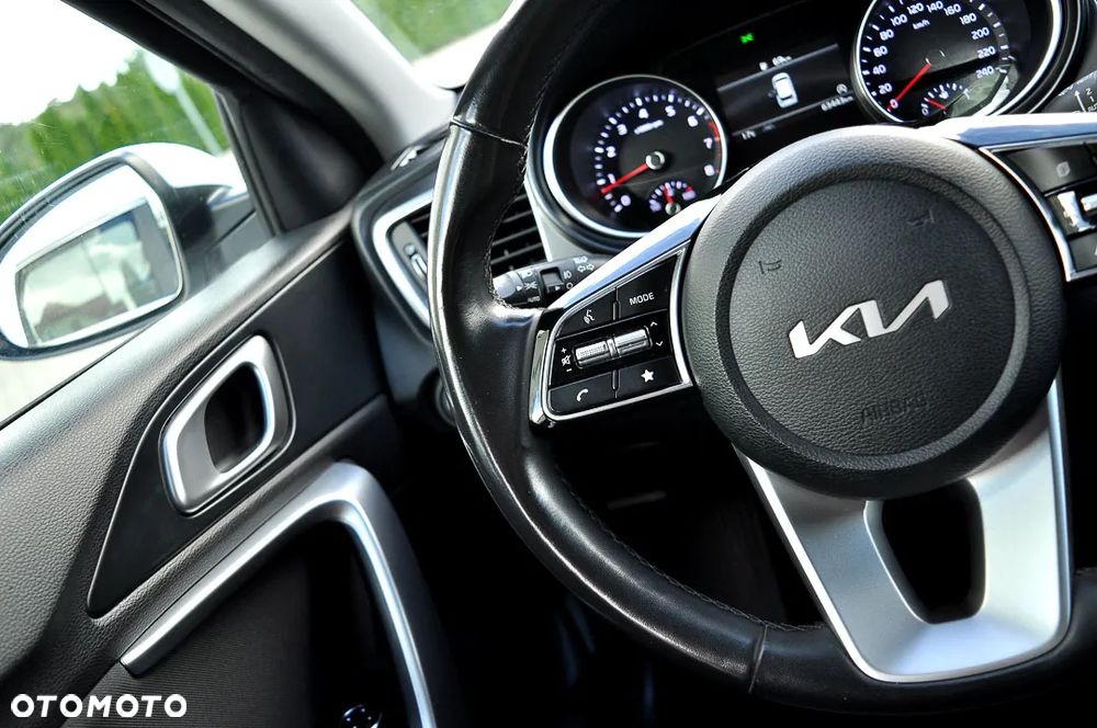 Kia Ceed 1.5 T-GDI Business Line Plus - 14