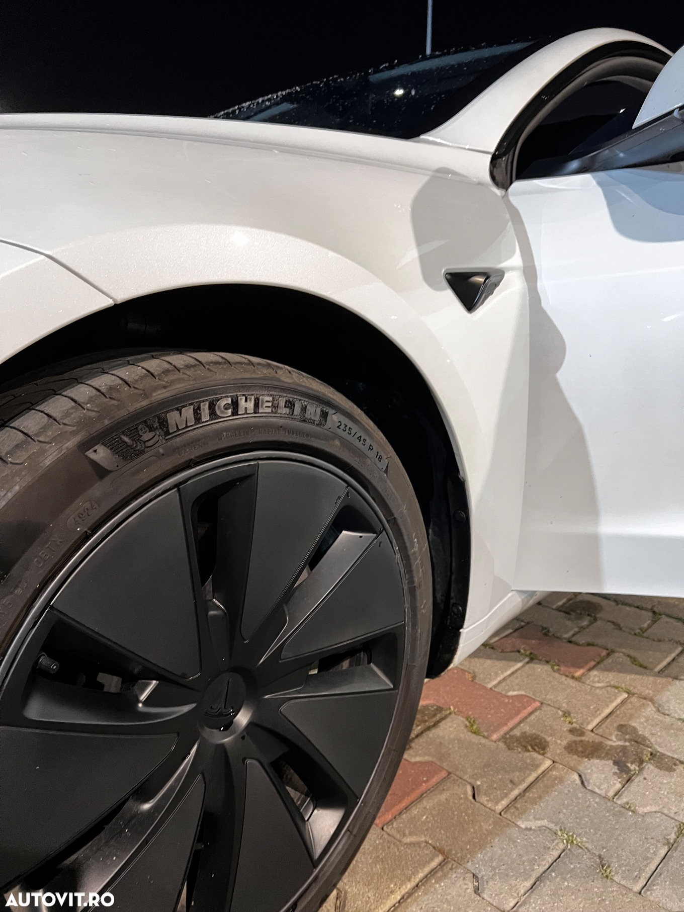 Tesla Model 3 - 23