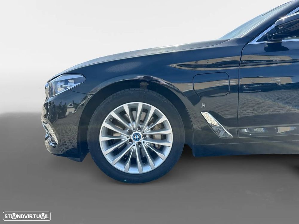 BMW 530 e iPerformance Line Luxury - 16